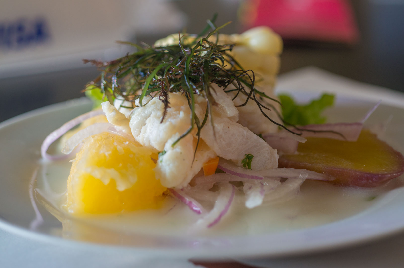 Ok gutes Essen gab es noch. Hier "Ceviche" - roher Fisch mit Sahne, Limone und chilli Soße.